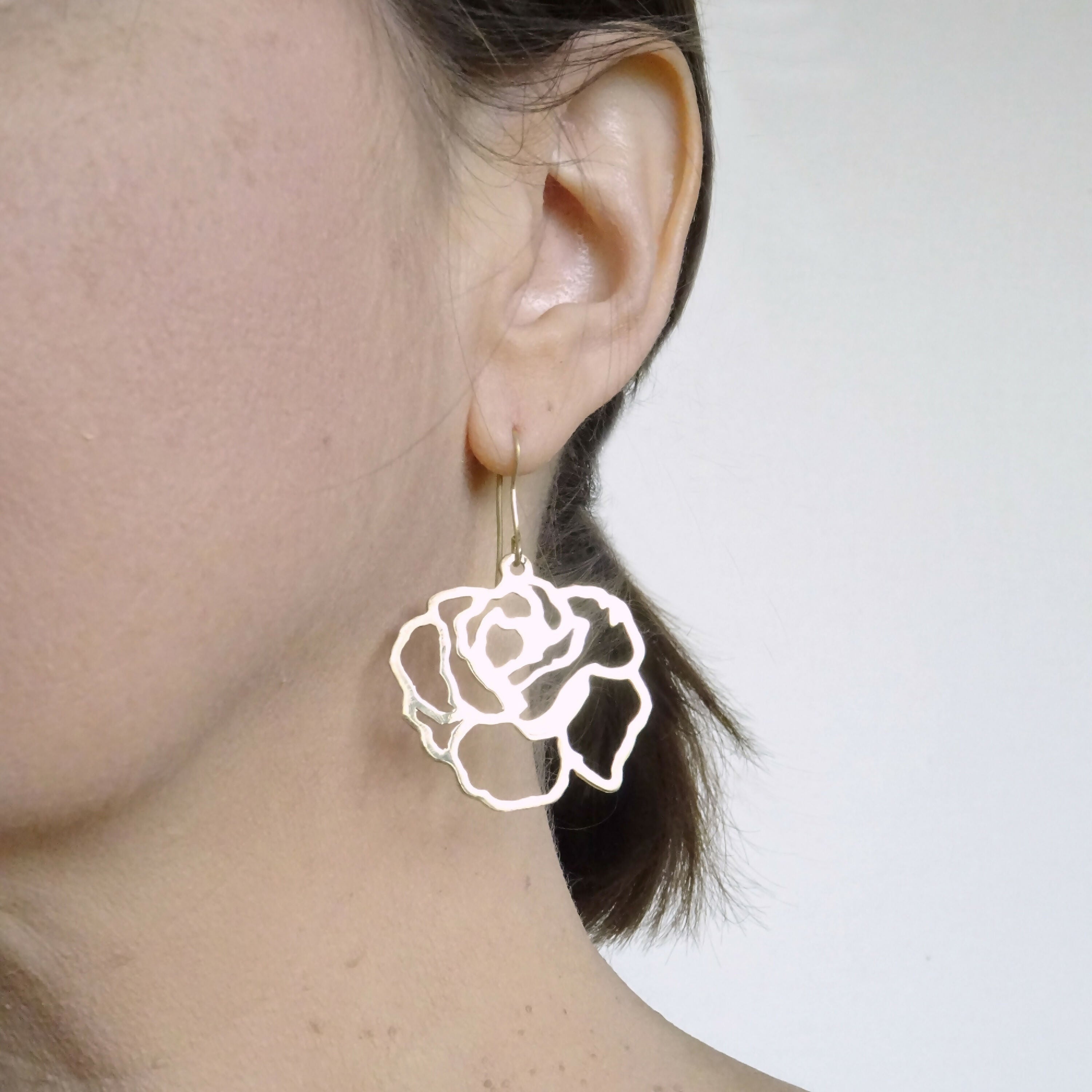 boucles_doreilles_florales_grande_roses_lumiss_design copie | EMPREINTES Paris