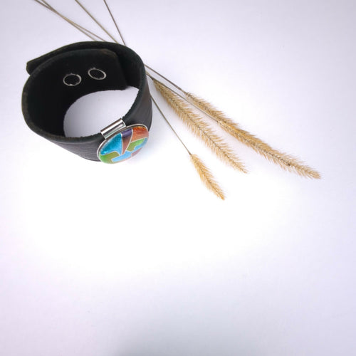 Bracelet manchette en cuir et émaux cloisonnés sur argent - multicolore | EMPREINTES Paris - EMPREINTES Paris