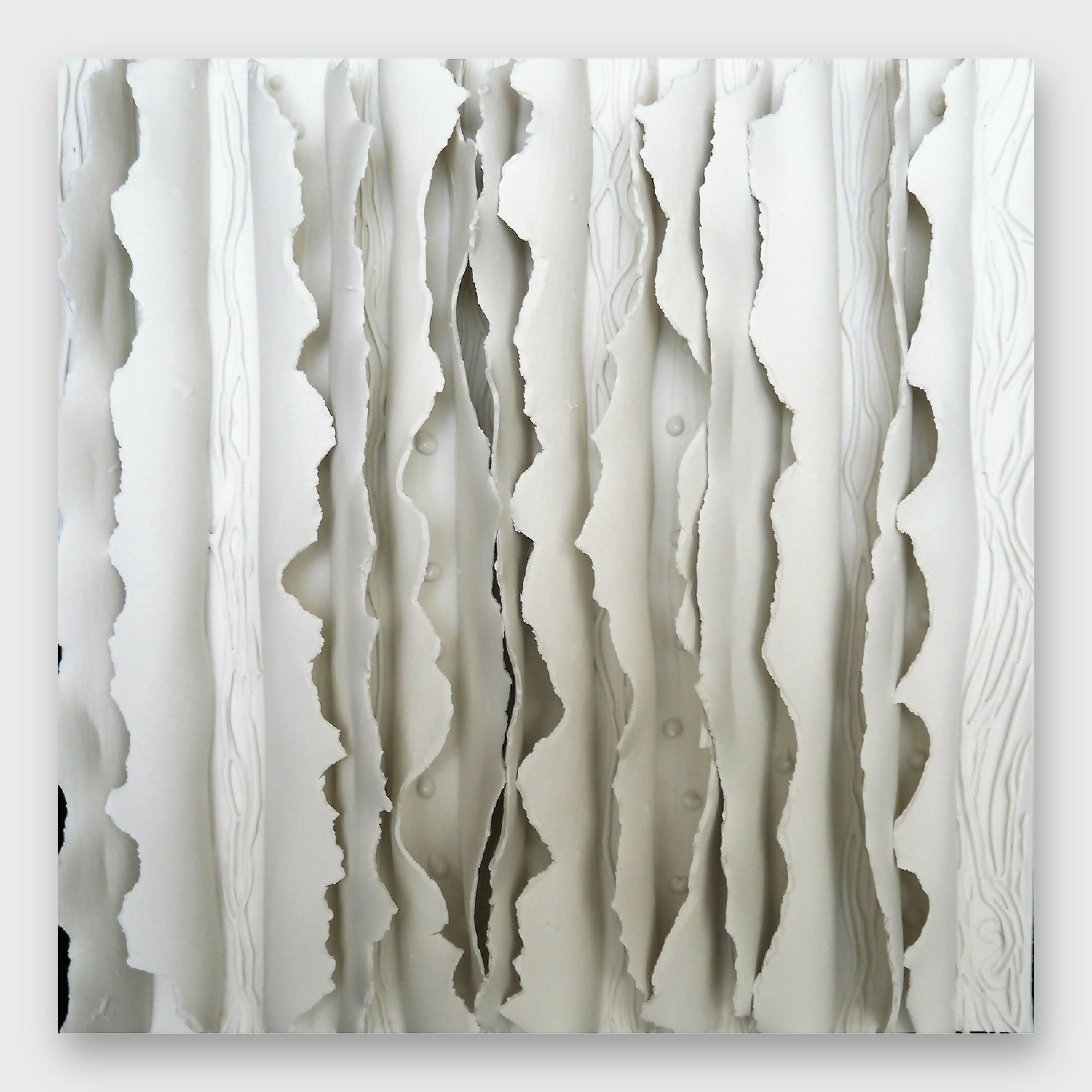 bas_relief_tableau_papier_porcelaine_collection_ecorce_chemins_guenaelle_grassi copie | EMPREINTES Paris