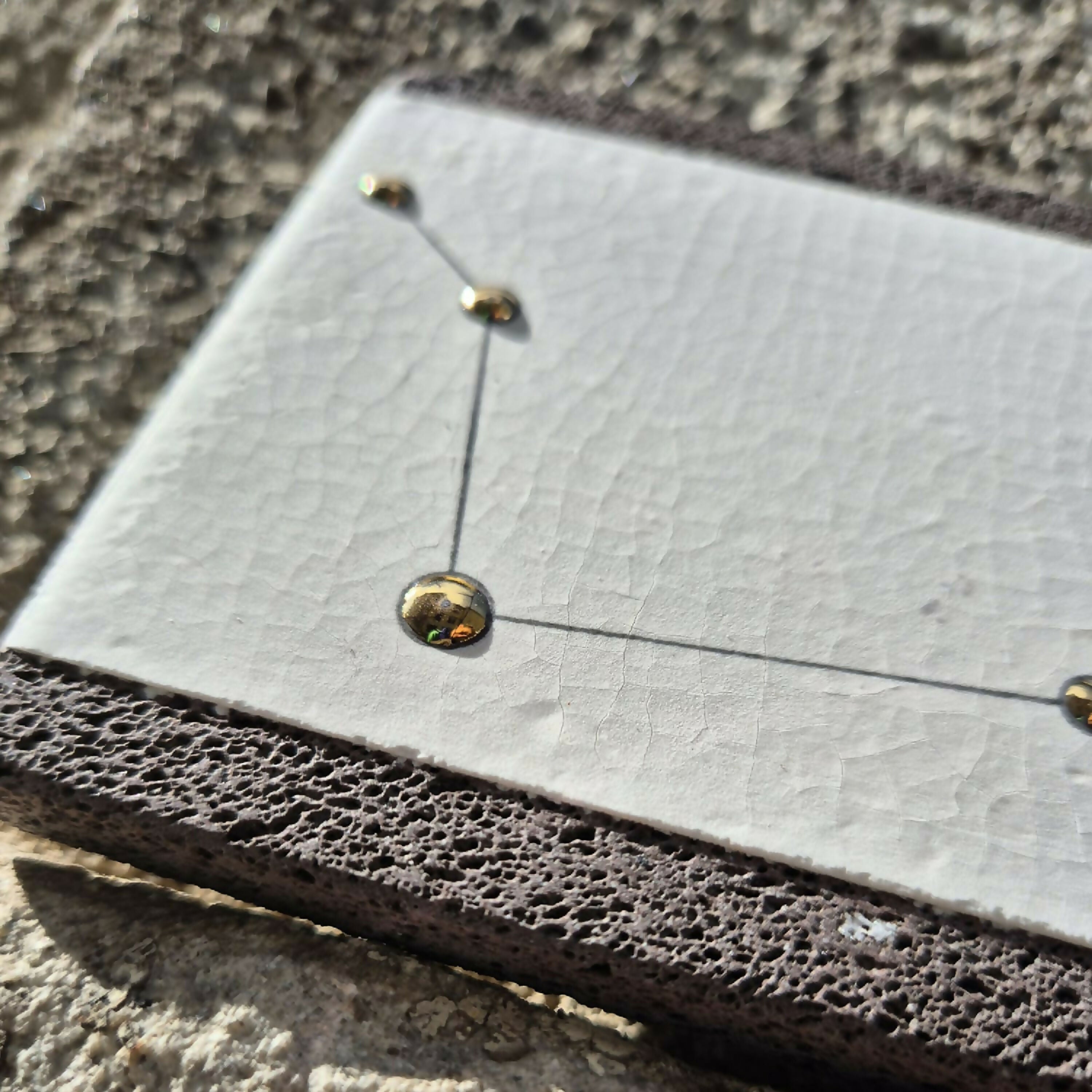 carre_de_pierre_de_lave_emaillee_constellation_du_belier_les_emaux_de_marie copie | EMPREINTES Paris