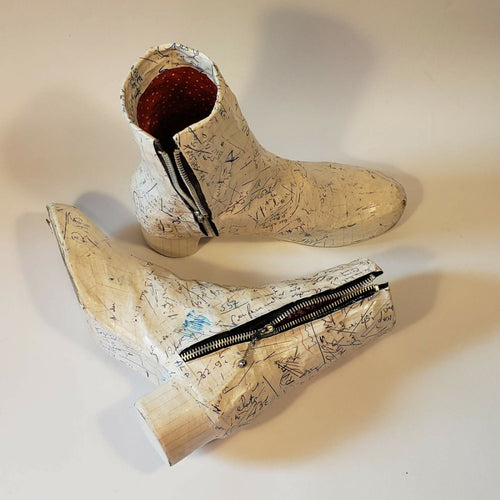 sculpture_papier_boots_blanches_zippees_laurence_lehel copie | EMPREINTES Paris - EMPREINTES Paris