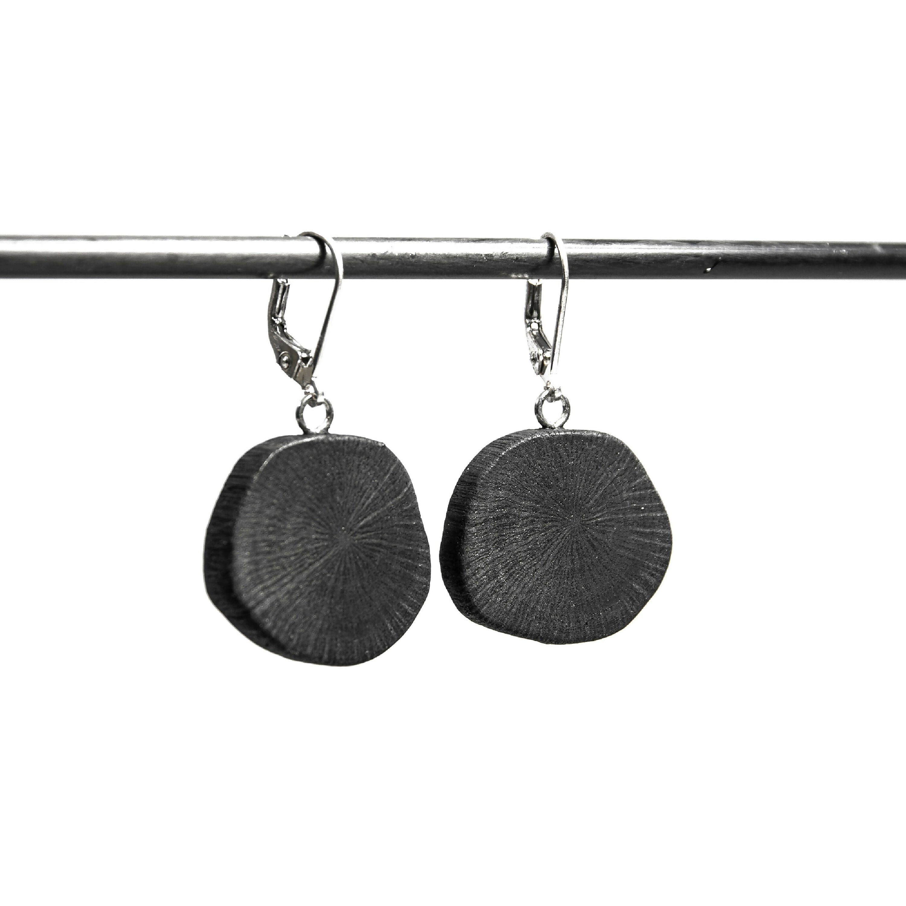 boucles_doreilles_gin_mimi_fuli_charcoal_eskimeit copie | EMPREINTES Paris