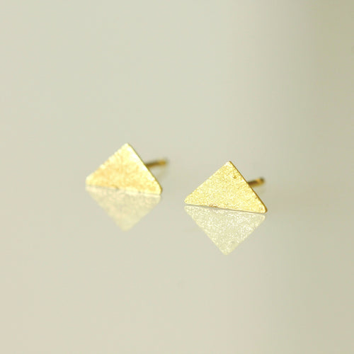 boucles_doreilles_scortea_triangle_or_jaune_7501000_criska copie | EMPREINTES Paris - EMPREINTES Paris