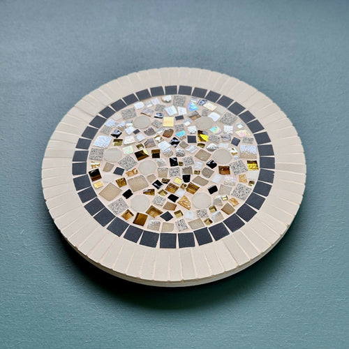 dessous_de_plat_blanc_et_or_confettis_anis_et_celadon copie | EMPREINTES Paris - EMPREINTES Paris