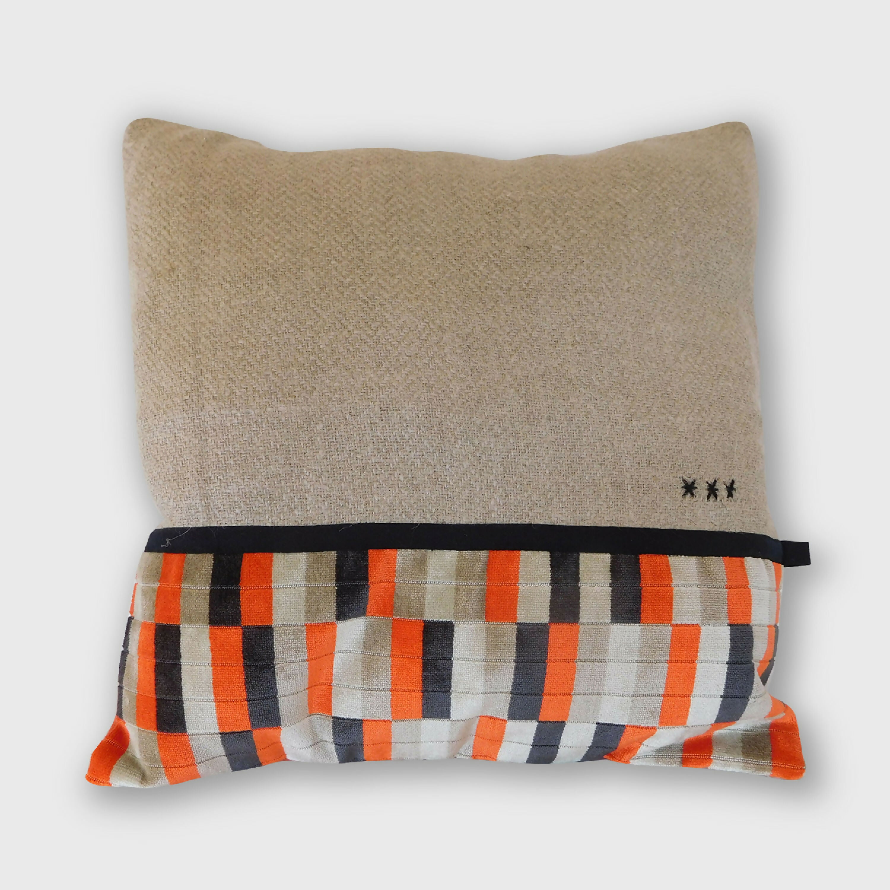 coussin_underground_carre_instant_present copie | EMPREINTES Paris