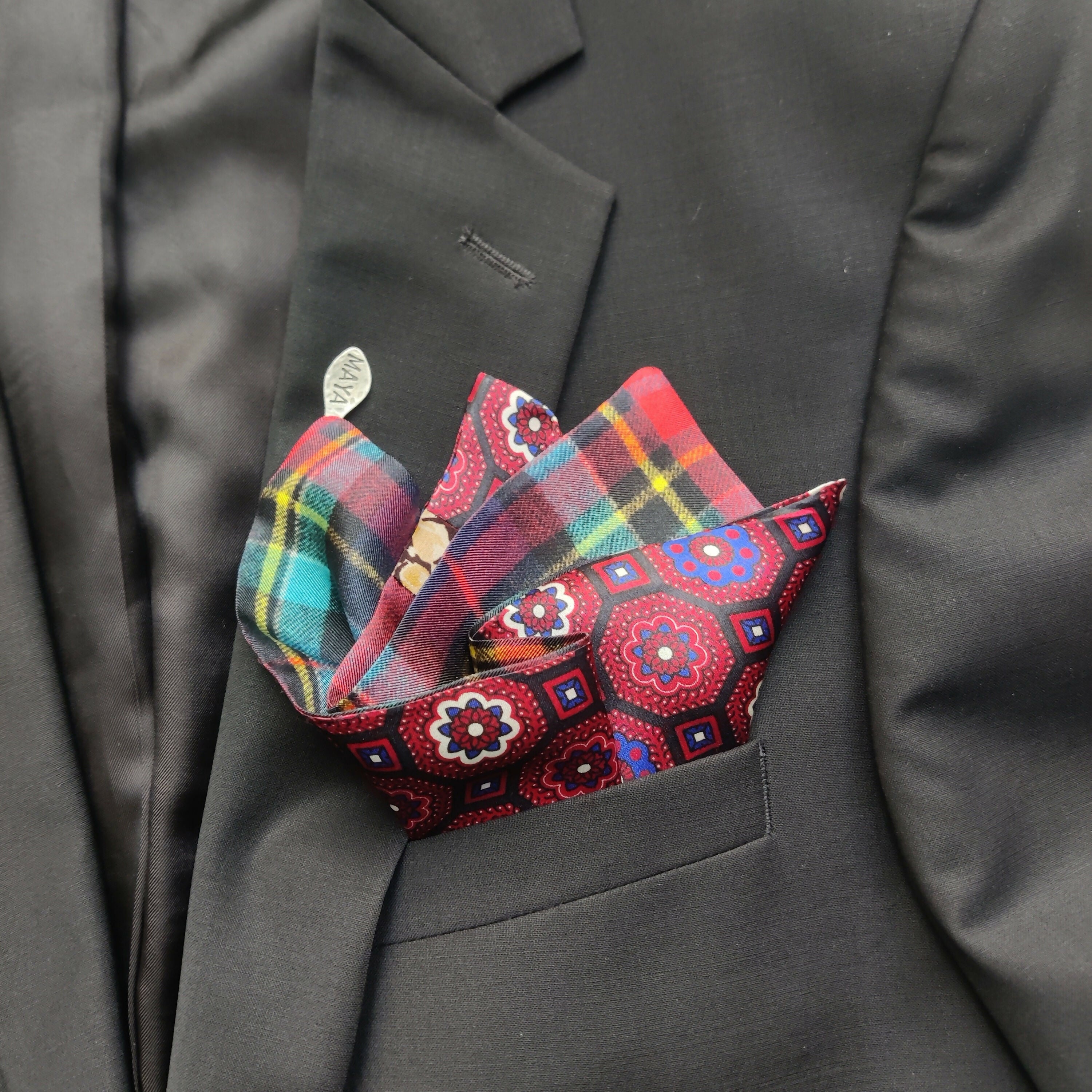 Pochette soie homme - check mosaiquerouge | EMPREINTES Paris