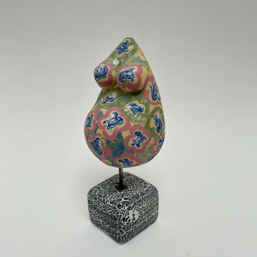 sculpture_femme_enceinte_neriage_porcelaine_multicolore7_guenaelle_grassi copie | EMPREINTES Paris - EMPREINTES Paris
