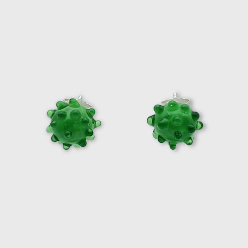 boucles_doreilles_puces_en_verre_vert_fonce_lathoumetie_helene copie | EMPREINTES Paris - EMPREINTES Paris
