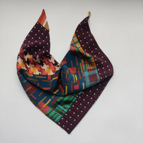 Foulard pointe soie- geometric blue | EMPREINTES Paris - EMPREINTES Paris