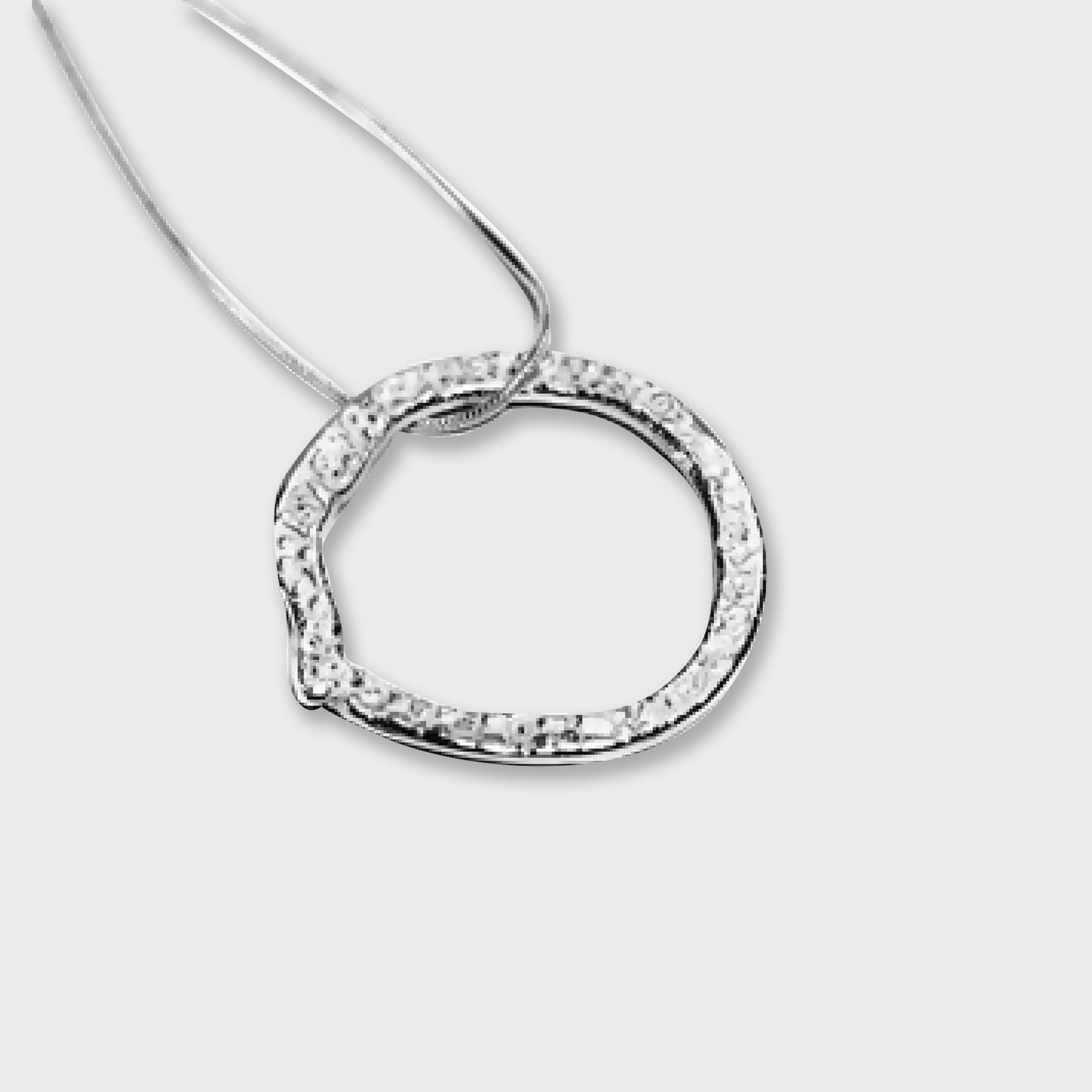 Collier cercle texturé en argent massif | EMPREINTES Paris