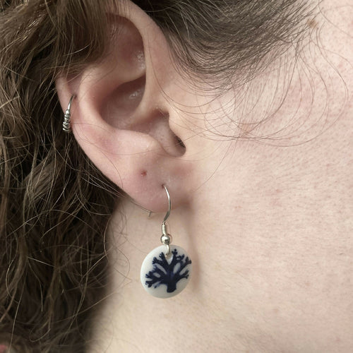 boucles_doreilles_corail_bleu_laure_neumann copie | EMPREINTES Paris - EMPREINTES Paris