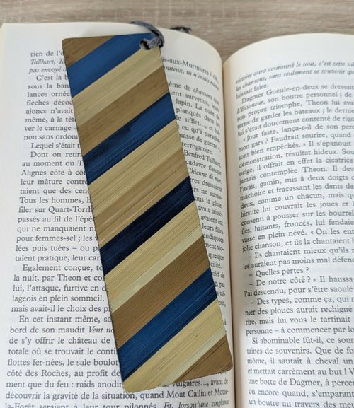 Marque-pages avec marqueterie de paille Bleue beige doré et orange gris cuivre | EMPREINTES Paris - EMPREINTES Paris