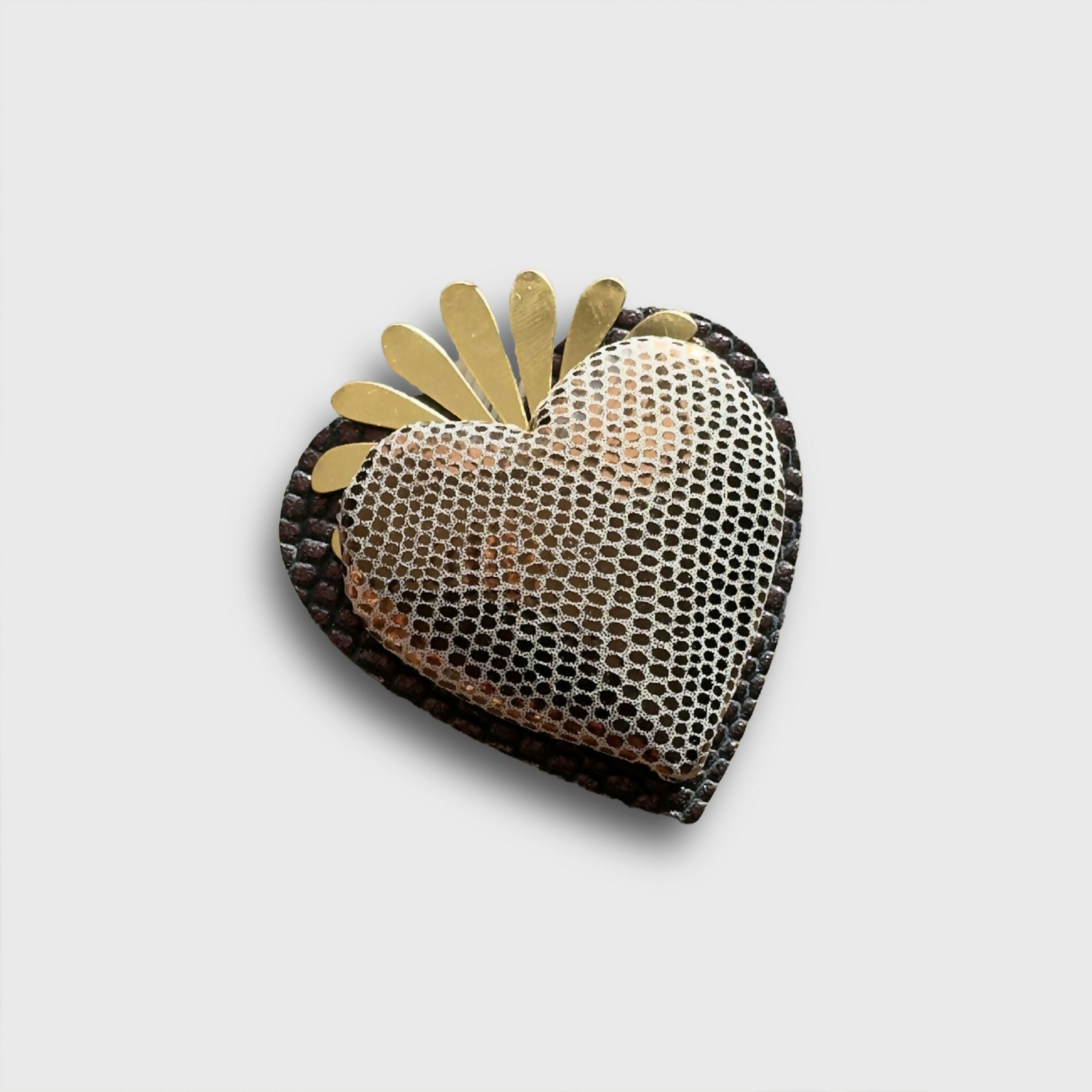 broche_ex_voto_doree_julie_troncin_maroquinerie copie | EMPREINTES Paris