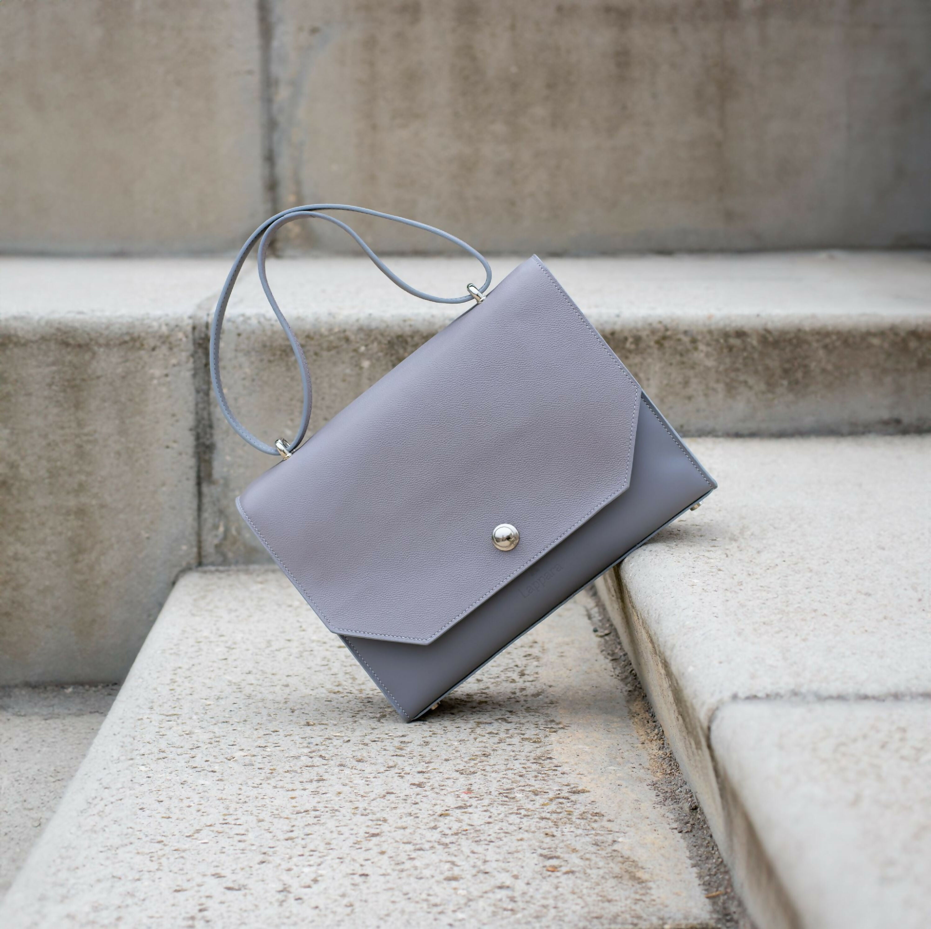 sac_en_cuir_fatima_lappara copie | EMPREINTES Paris