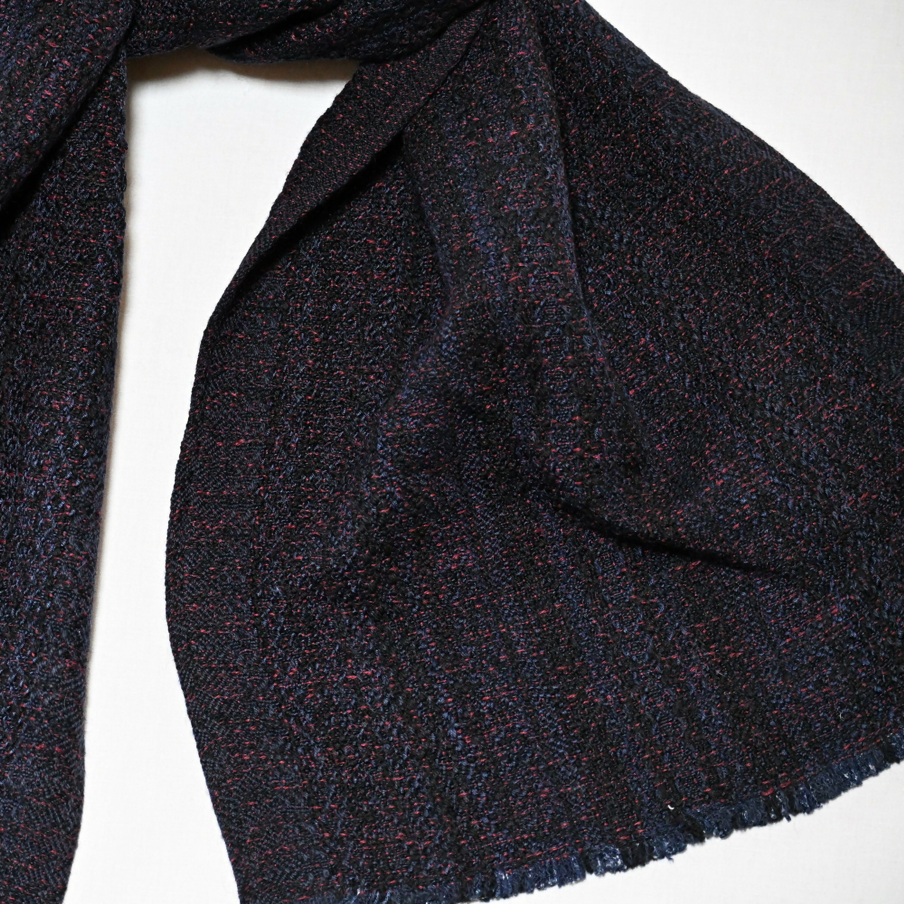 echarpe_noire_de_jais_creation_tissages_francois_vieillard copie | EMPREINTES Paris