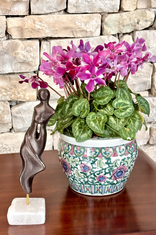 Figurine 22 en pierre calcaire, patine bronze socle en albâtre | EMPREINTES Paris - EMPREINTES Paris