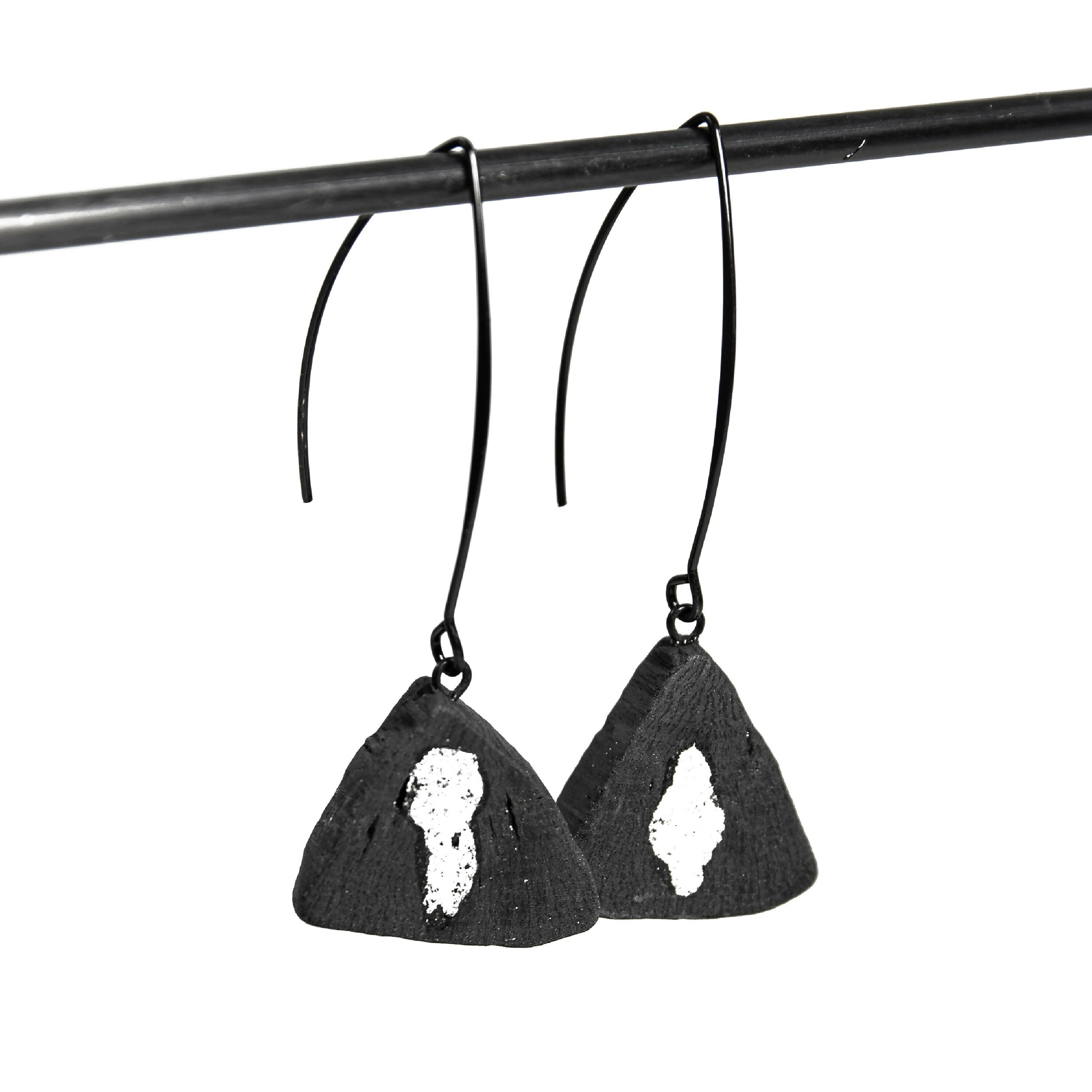 boucles_doreilles_kuro_palla_fuli_kintsugi_3_charcoal_eskimeit copie | EMPREINTES Paris