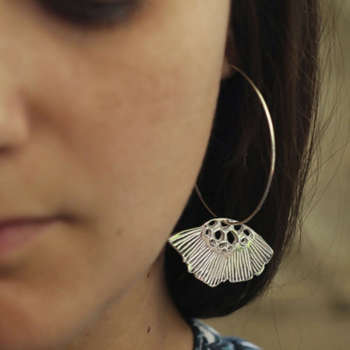 Créoles en argent massif recyclé aux motifs floraux | EMPREINTES Paris - EMPREINTES Paris