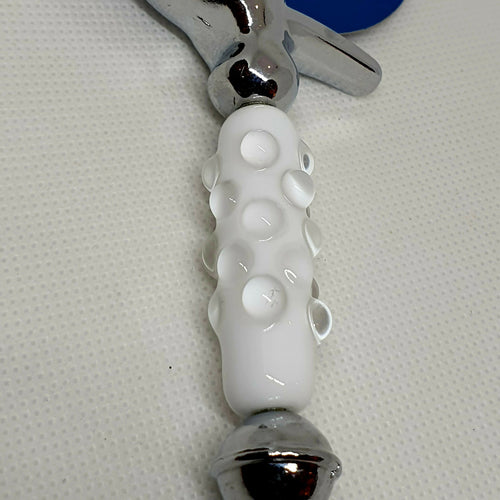 Roulette à pizza en verre blanc et cristal - Rosée hivernale | EMPREINTES Paris - EMPREINTES Paris