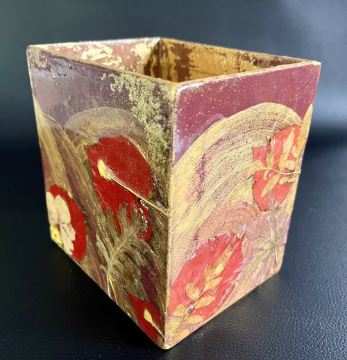 vase_carton_laque_eucalyptus_atelier_solange_godard copie | EMPREINTES Paris - EMPREINTES Paris