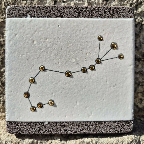carre_de_pierre_de_lave_emaillee_constellation_du_scorpion_les_emaux_de_marie copie | EMPREINTES Paris - EMPREINTES Paris