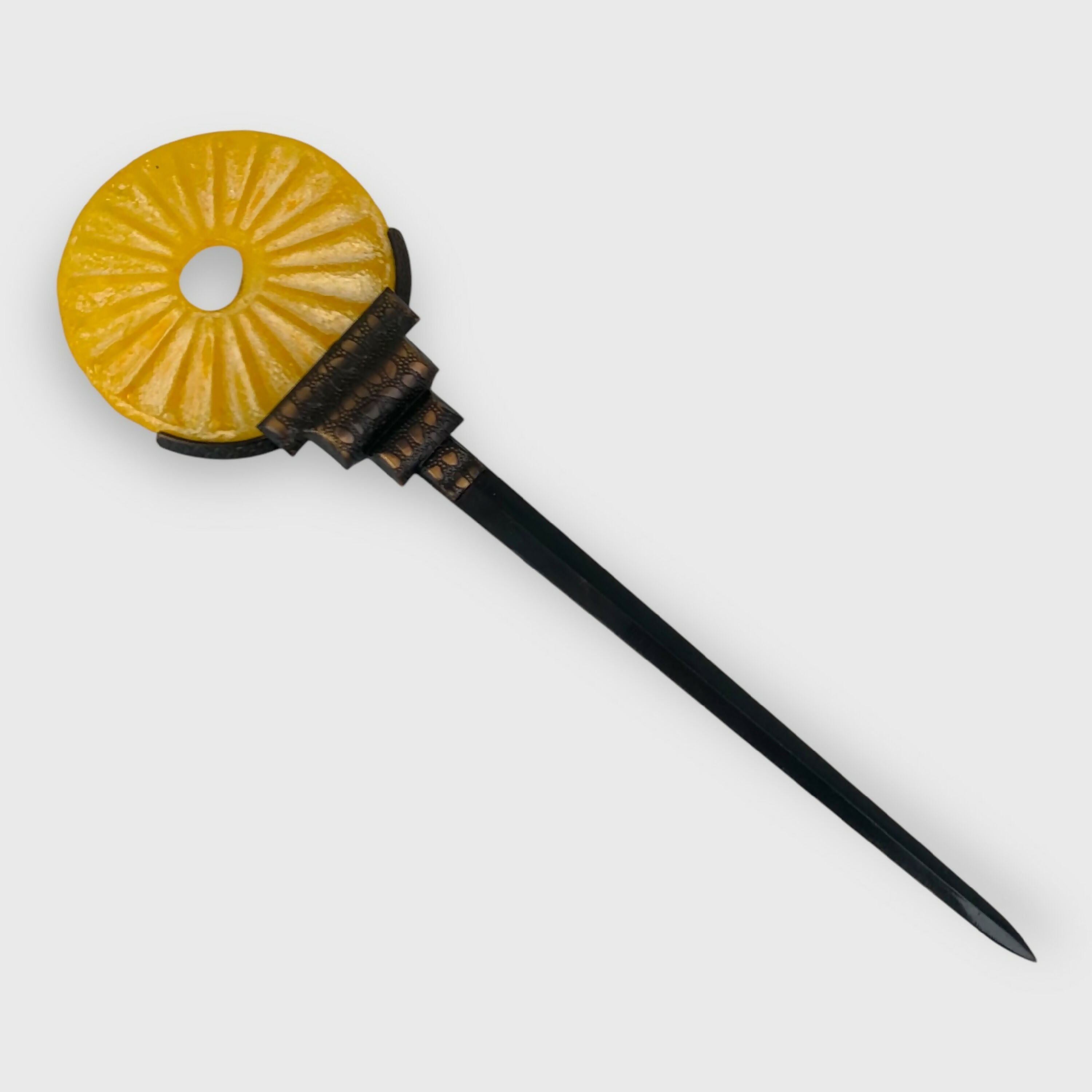 ouvre-lettres jaune, cadeau collection decoration jaune, cadeau homme, cristal made in France, Stephane Dunoyer creations, piece unique | EMPREINTES Paris