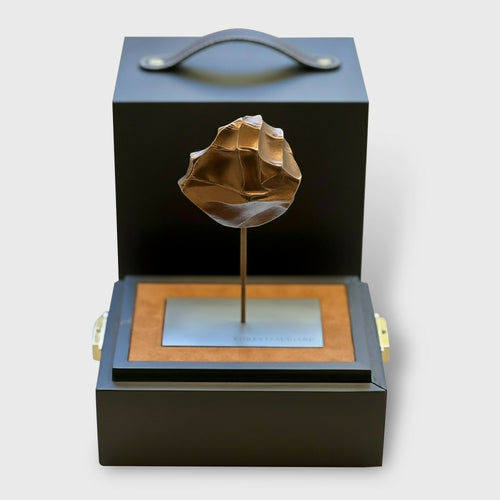 Sculpture L'Etreinte en bronze patiné | EMPREINTES Paris - EMPREINTES Paris