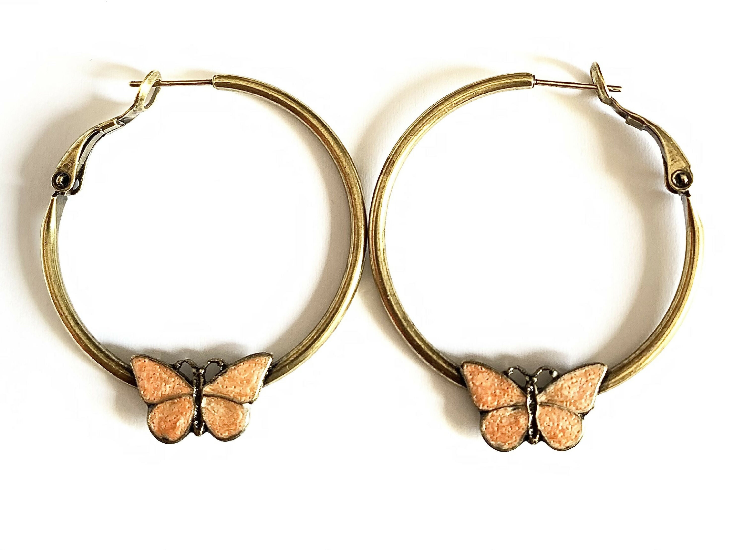 Créoles papillons couleur pêche nacrée | EMPREINTES Paris