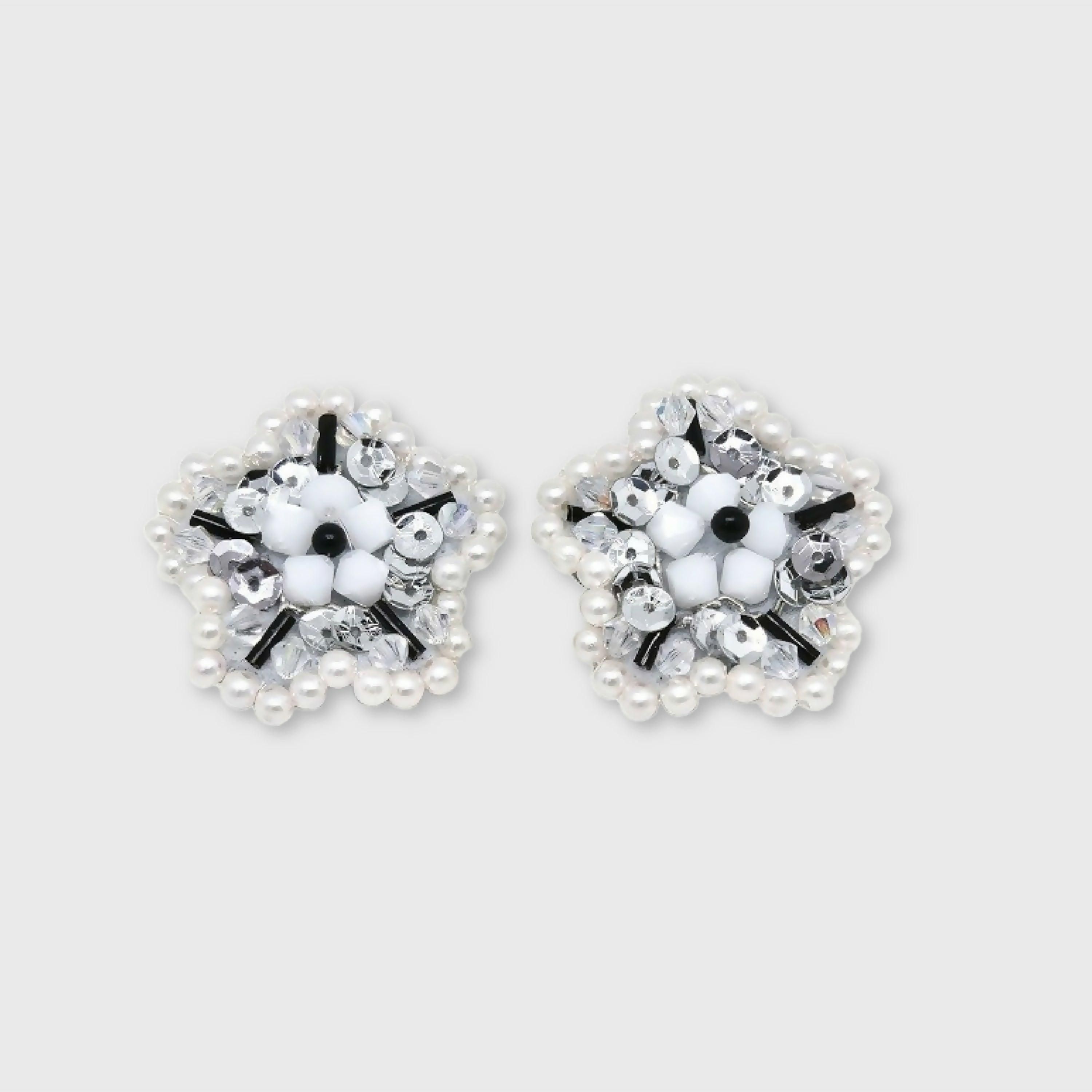 bijoux_de_col_rosace_blanche_refractions_en_chaines_rec_bijoux copie | EMPREINTES Paris