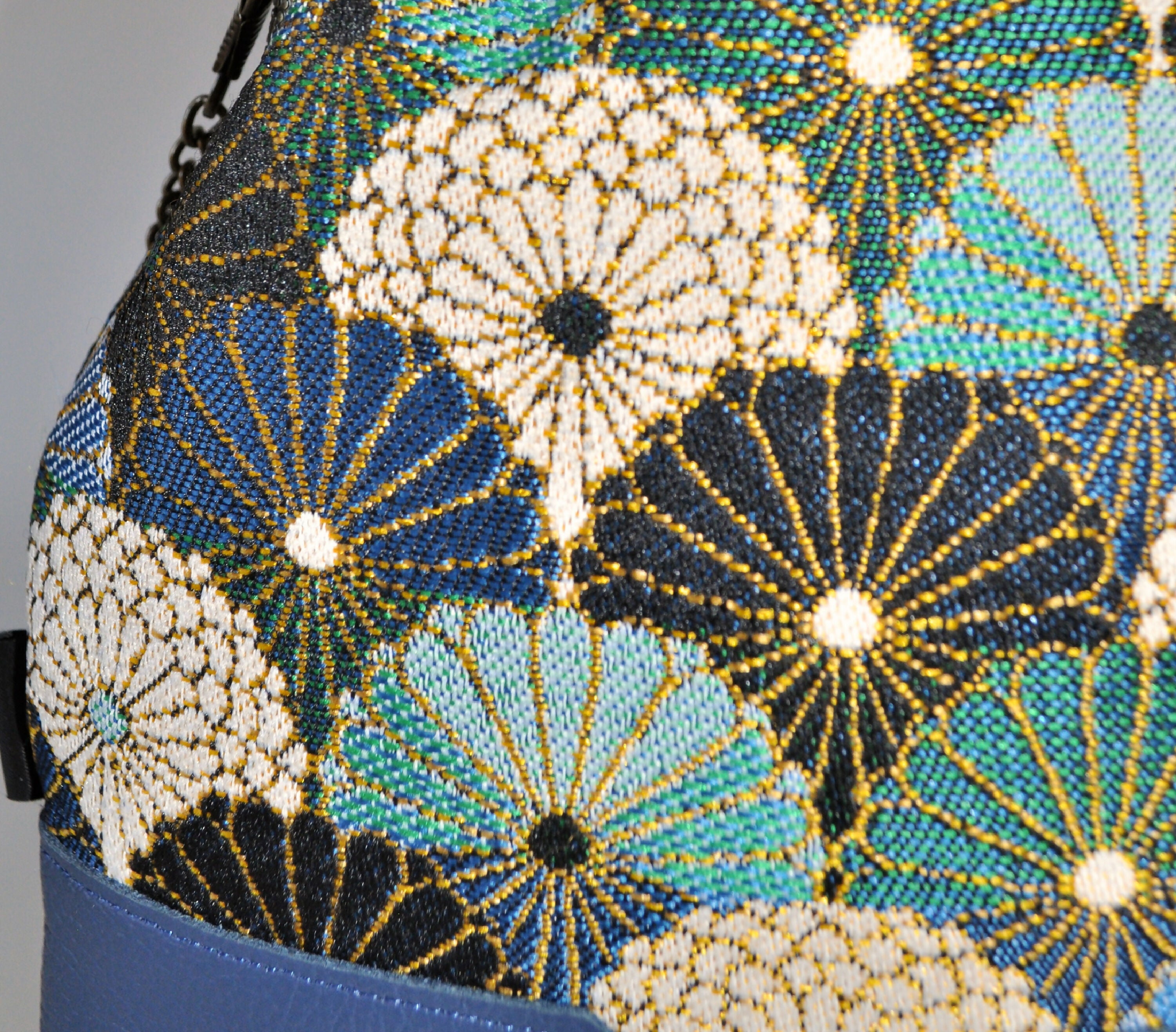 VIVeFBLEcD | EMPREINTES Paris