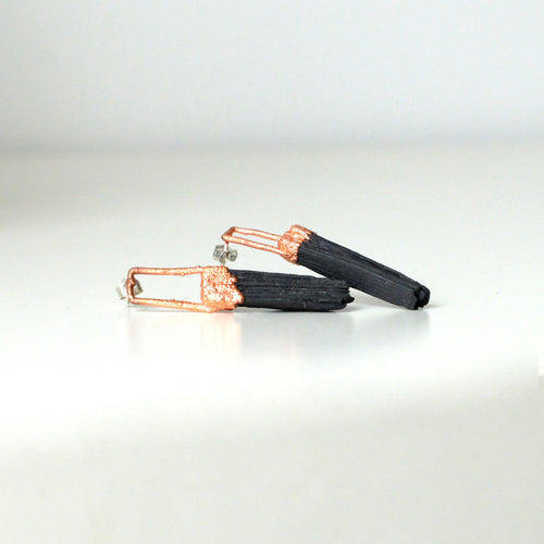 boucles_doreilles_porcelaine_noire_cuivre_lady_c_atelier_christine_moquet copie | EMPREINTES Paris - EMPREINTES Paris