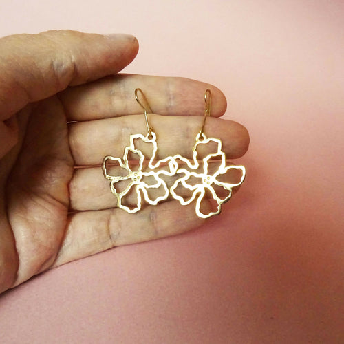 boucles_doreilles_florales_grand_magnolia copie | EMPREINTES Paris - EMPREINTES Paris