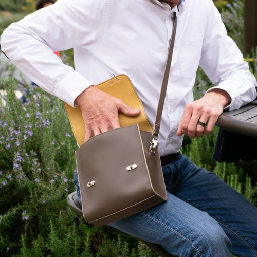 sacoche_en_cuir_sam_lappara | EMPREINTES Paris - EMPREINTES Paris