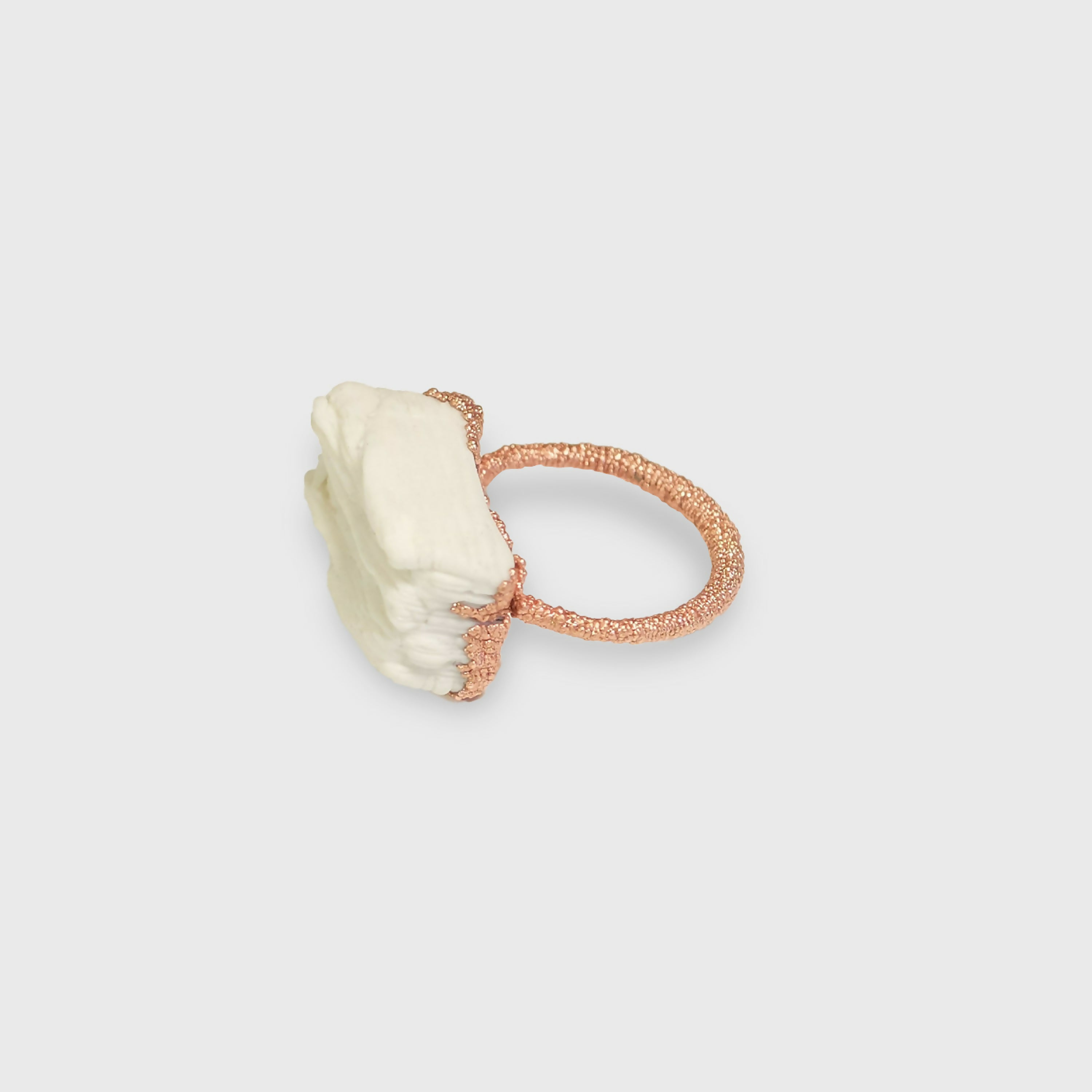 bague_porcelaine_et_cuivre_lady_c_atelier_christine_moquet copie | EMPREINTES Paris