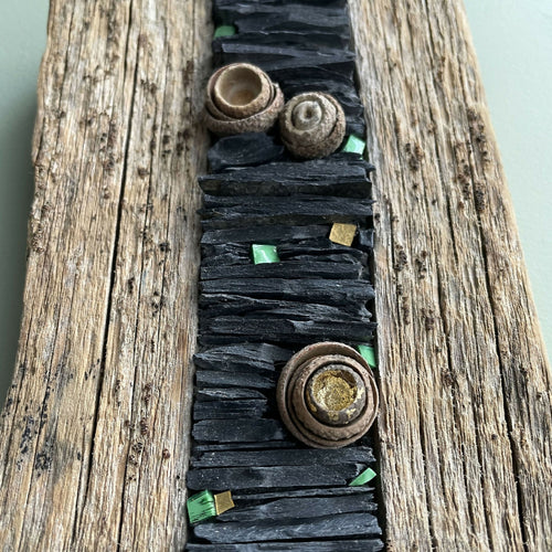 tableau_mosaique_nature_bois_ardoise_cupules_ii_musea_mosaique copie | EMPREINTES Paris - EMPREINTES Paris