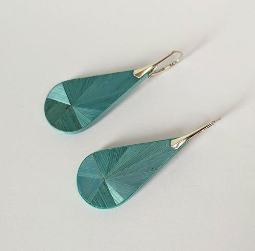Boucles d'oreilles Gouttes avec marqueterie de paille Turquoise - crochets argent | EMPREINTES Paris - EMPREINTES Paris