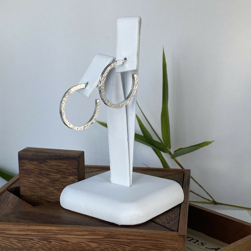 creoles_en_argent_martele_artyssia copie | EMPREINTES Paris - EMPREINTES Paris