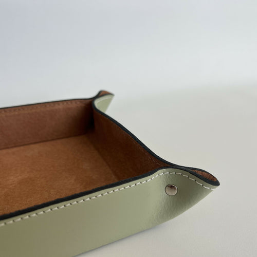 vide_poche_rectangle_en_cuir_vert_lichen_midipy copie | EMPREINTES Paris - EMPREINTES Paris