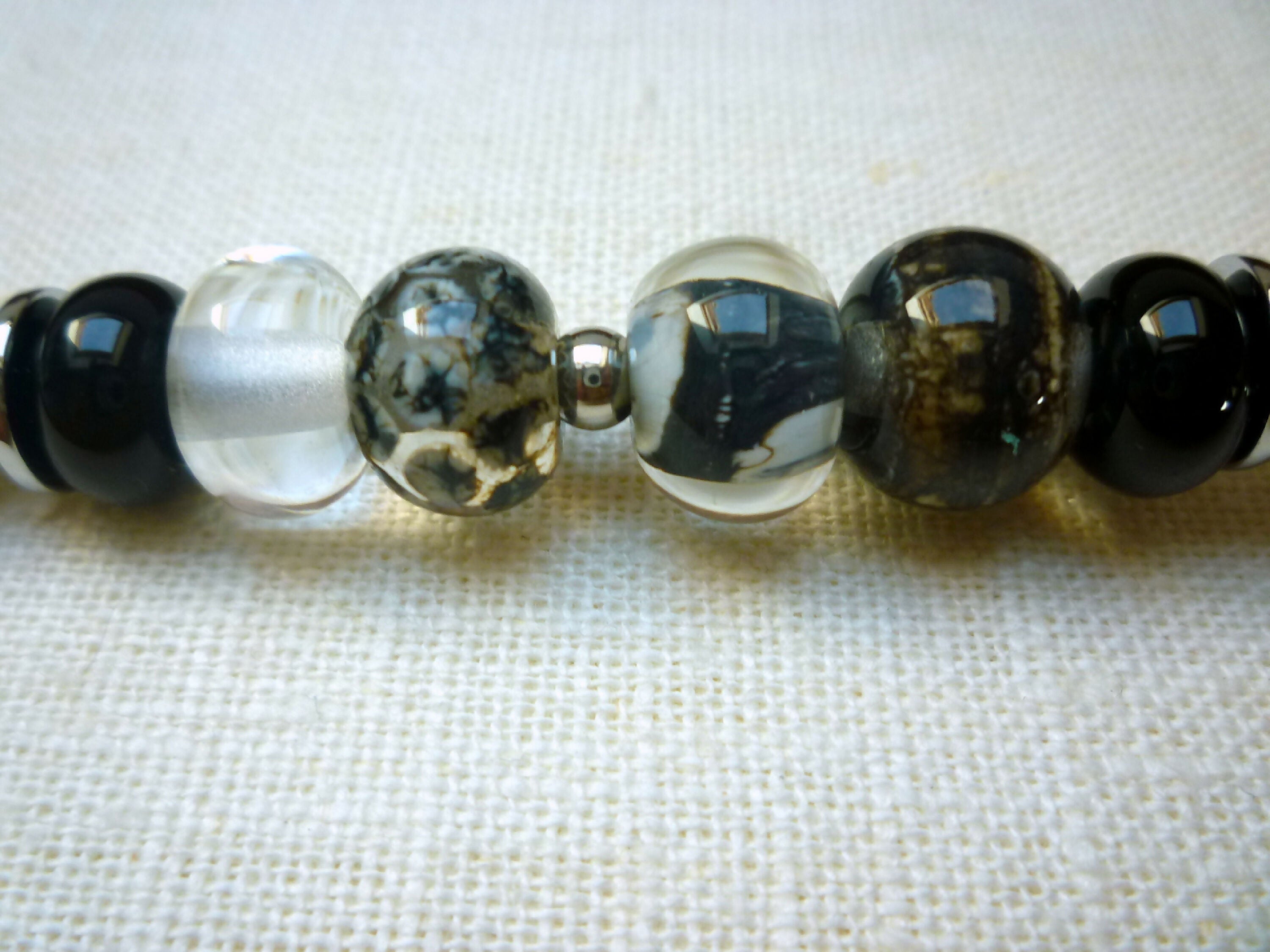 Coupe-papier en perles de verre | EMPREINTES Paris