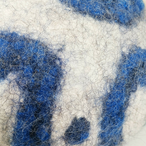 vide_poche_ecru_decor_ondulant_bleu_en_feutre_de_laine_atelier_lanzetta copie | EMPREINTES Paris - EMPREINTES Paris