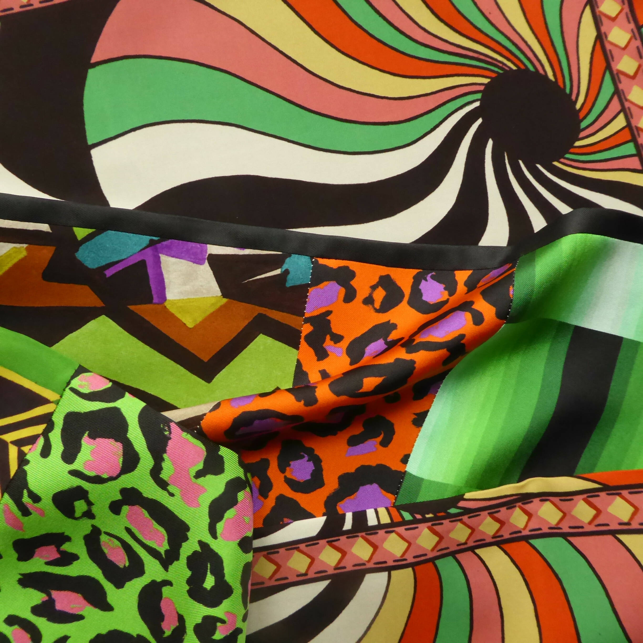 pVOPzzmzLp | EMPREINTES Paris