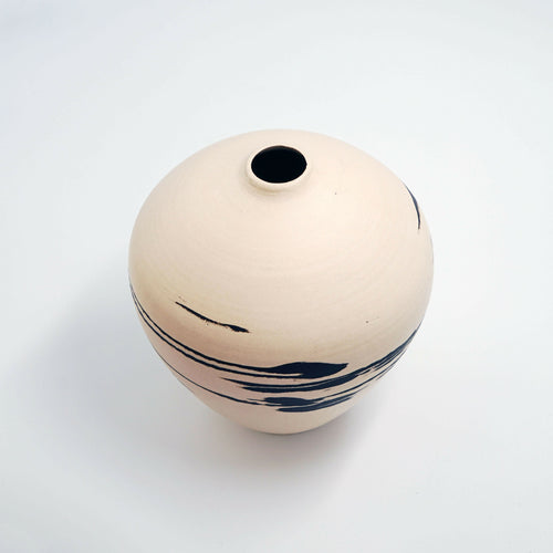 Vase blanc et noir - série Nuages II | EMPREINTES Paris - EMPREINTES Paris