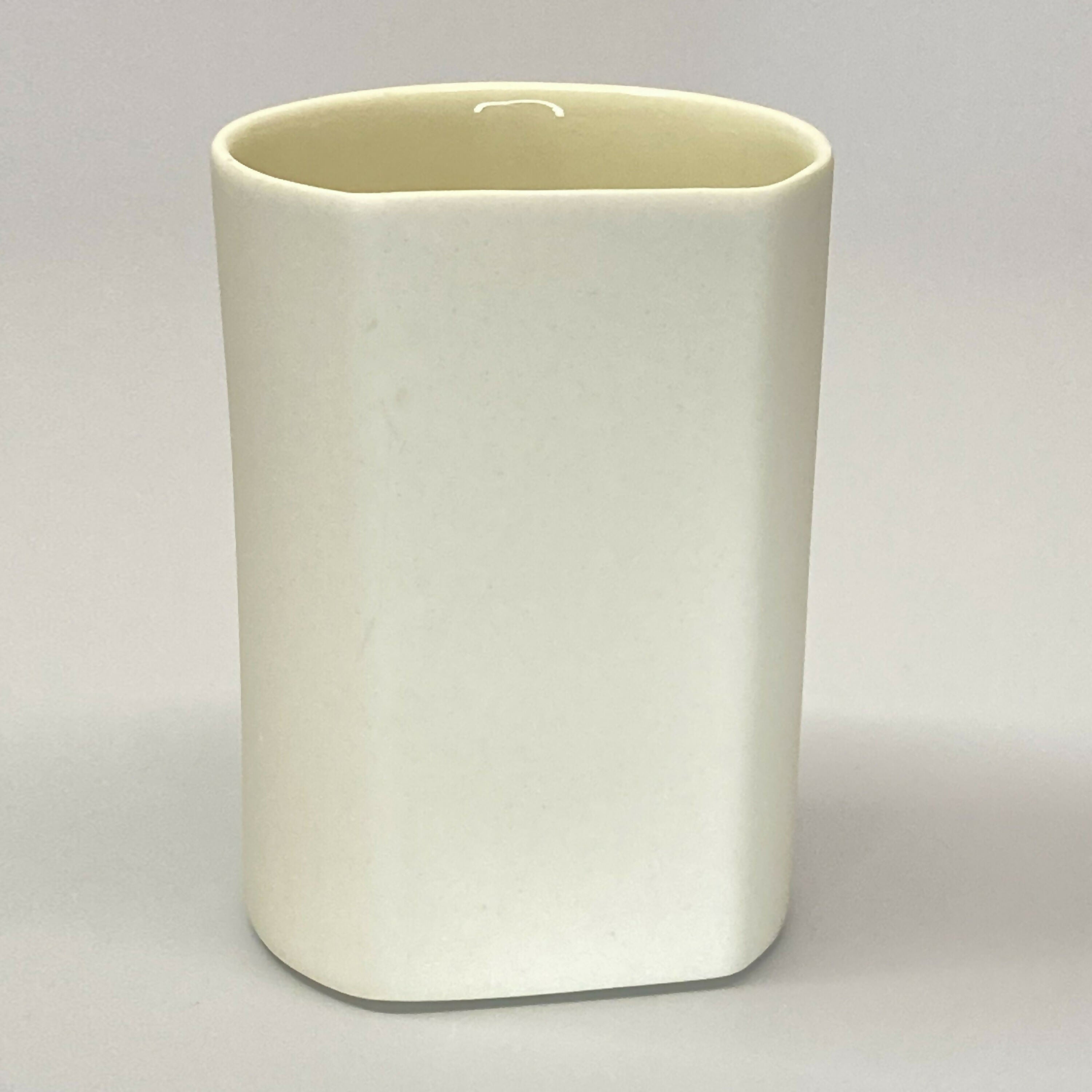 gobelet_jaune_un_pan_n°15_2gceramic copie | EMPREINTES Paris