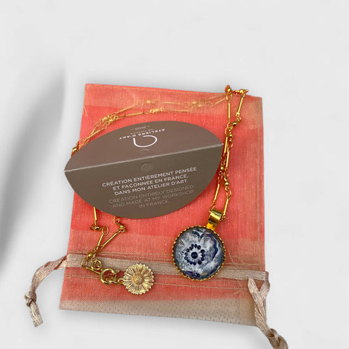 coquelicot_cadeau-bijou-bleu_marguerite_fleur_floral_frais_printemps_art-nouveau_art-deco_romantique_collier-femme,_bijoux-féminin_artisanat-art_made-in-France_upcycling_bijoux-de-créateur_bohème-chic_bobo-parisien_hippie-chic_bijou-haute-fantaisie,_cadeau-ideal-femme_cadeau-fete-des-meres_cadeau-anniversaire | EMPREINTES Paris - EMPREINTES Paris