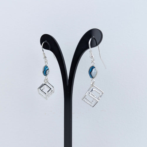 Boucles d'oreilles pendantes - Cubes suspendus - en émail et argent | EMPREINTES Paris - EMPREINTES Paris