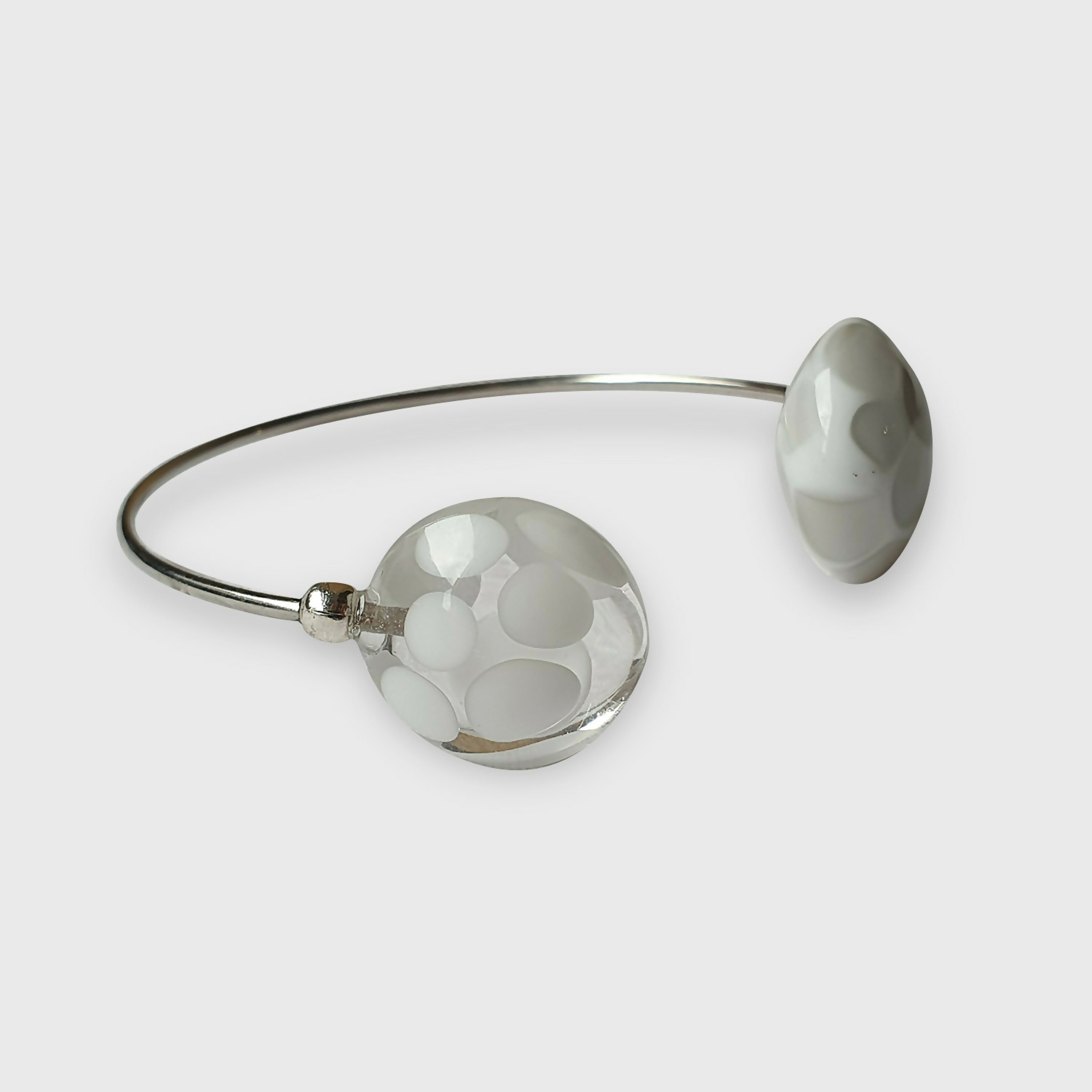 Bracelet jonc argenté en verre couleur cristal et blanc | EMPREINTES Paris