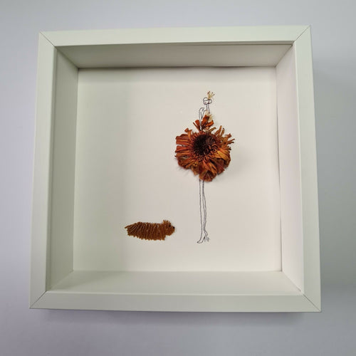 tableau_broderie_madame7_carole_bonneau | EMPREINTES Paris - EMPREINTES Paris