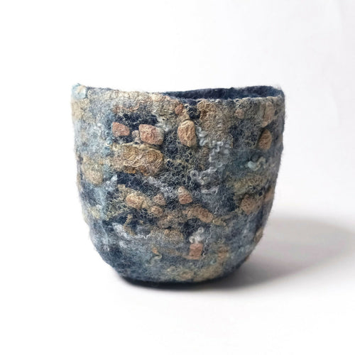 Bol en feutre de laine indigo et soie mordorée | EMPREINTES Paris - EMPREINTES Paris