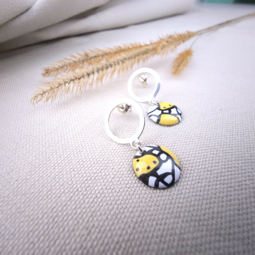 Puces d’oreilles Pop Art en Émail sur cuivre - Jaune | EMPREINTES Paris - EMPREINTES Paris