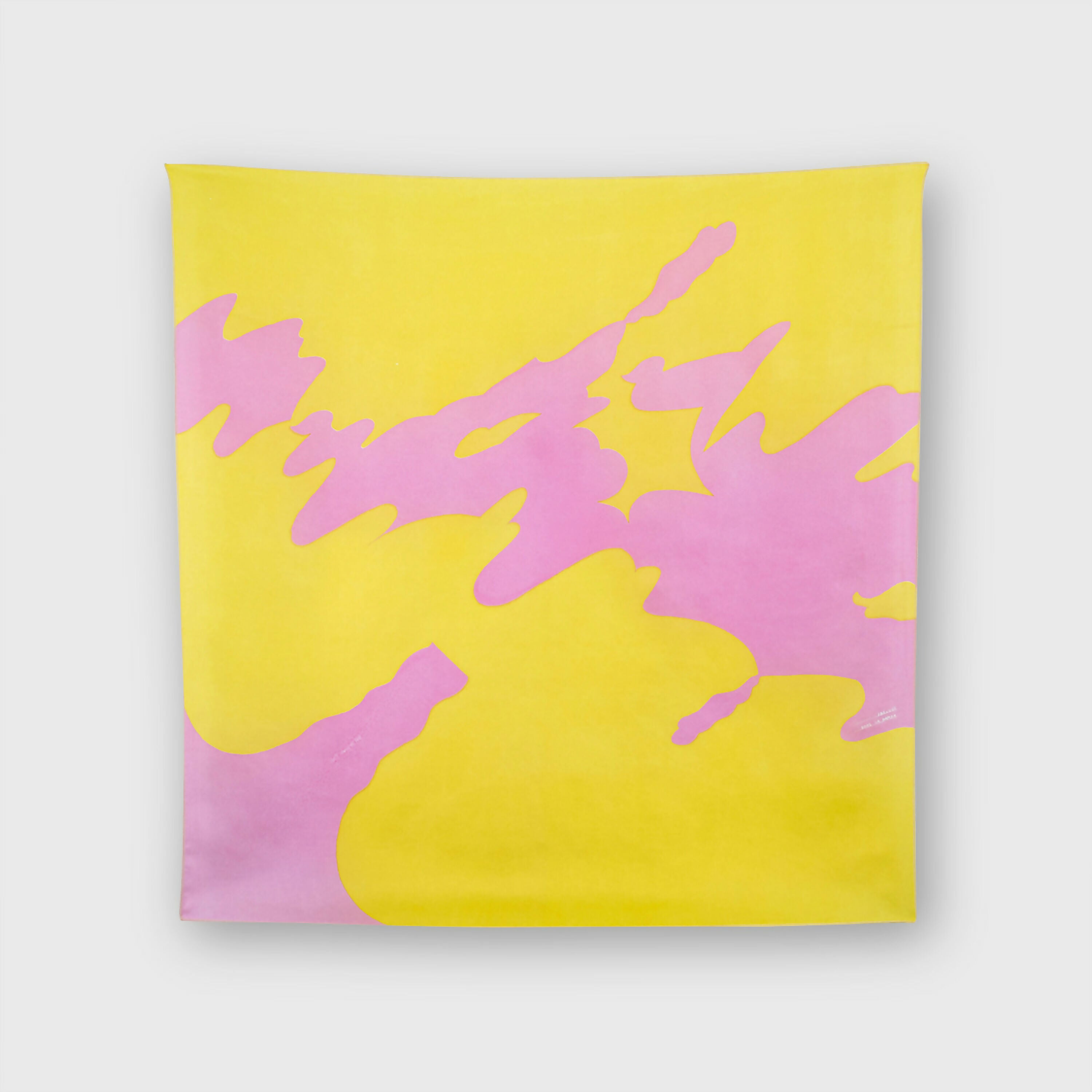 carre_de_soie_nebuleuse_jaune_et_rose_prelude_dans_la_pampa copie | EMPREINTES Paris